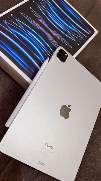 Apple iPad Pro 12.9'' 2022
