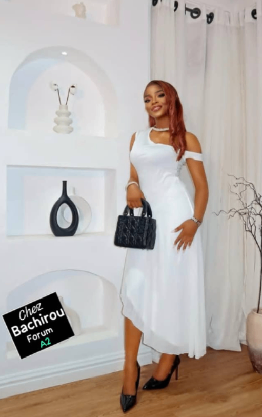 Robe élégante en blanc