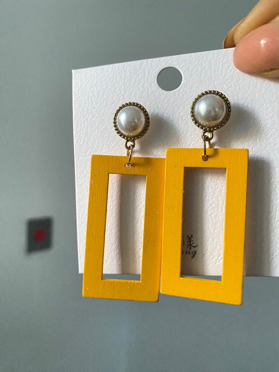 Earring