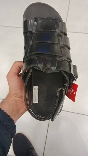 Sandal