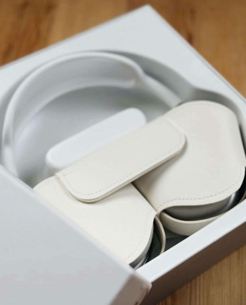 AIRPODS MAX