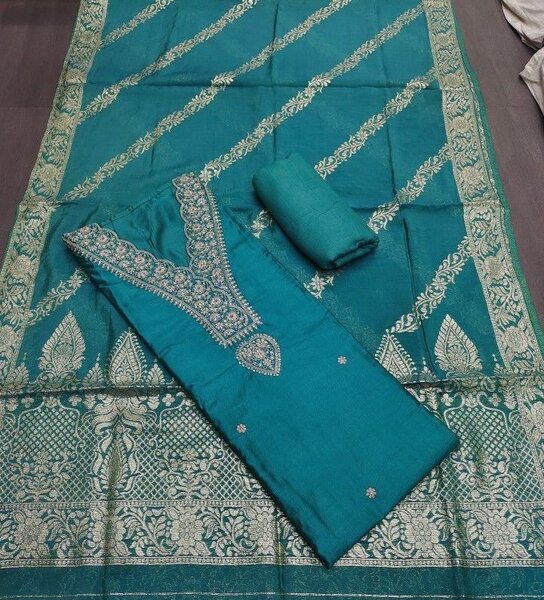 Lawn 3 Peace Suit