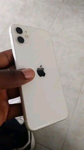 iPhone 11 Blanc 64 Go