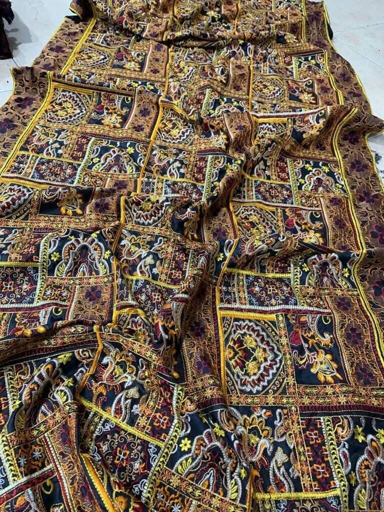 Ladies suit