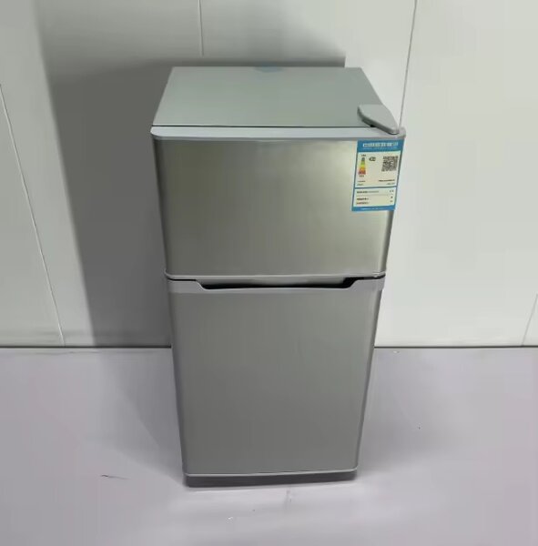 Réfrigérateur compact moderne