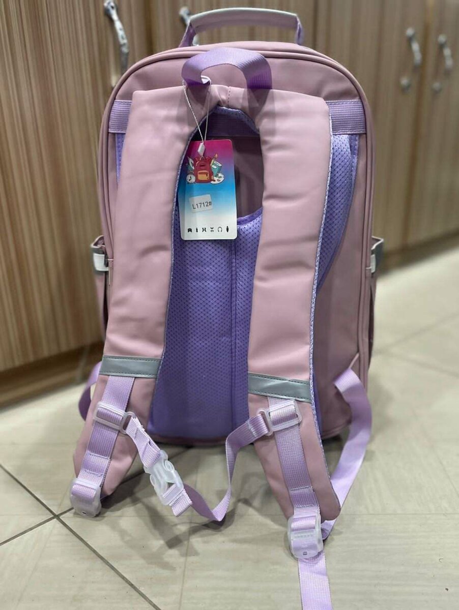Sac à dos rose élégant