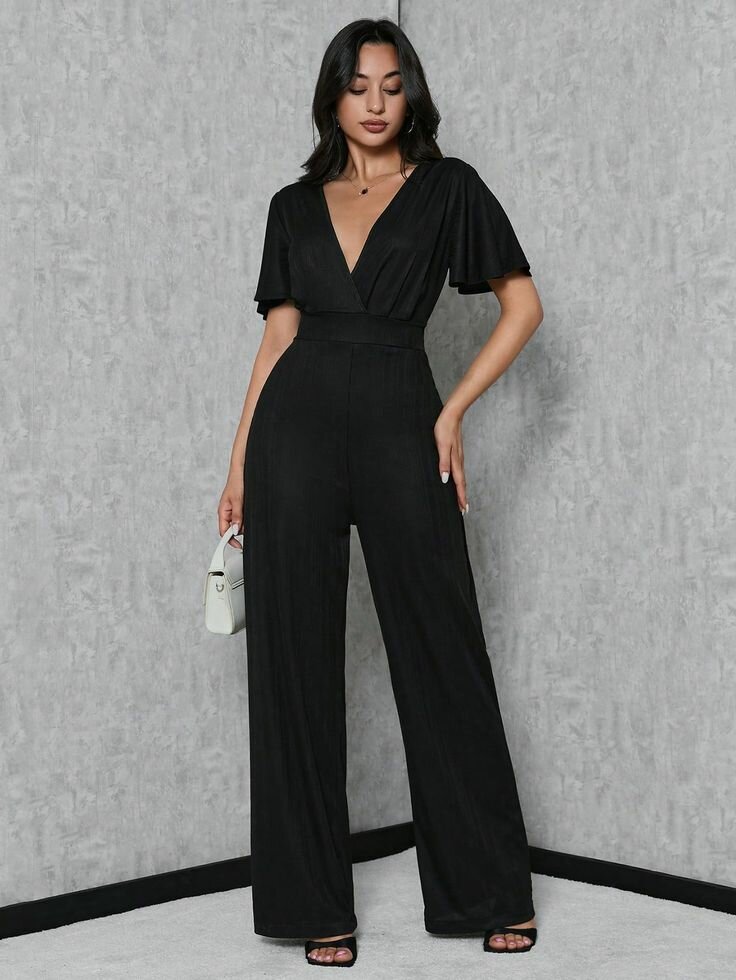 Combinaison Élegante Noire Femme