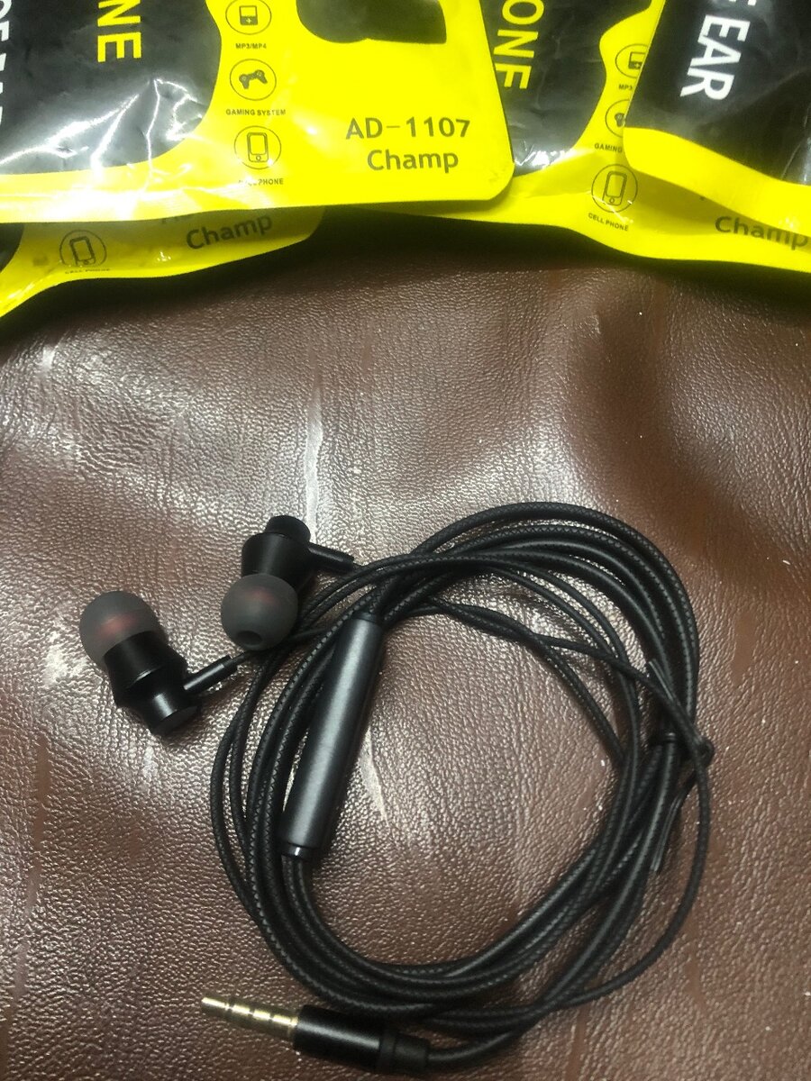 Metal handfree
