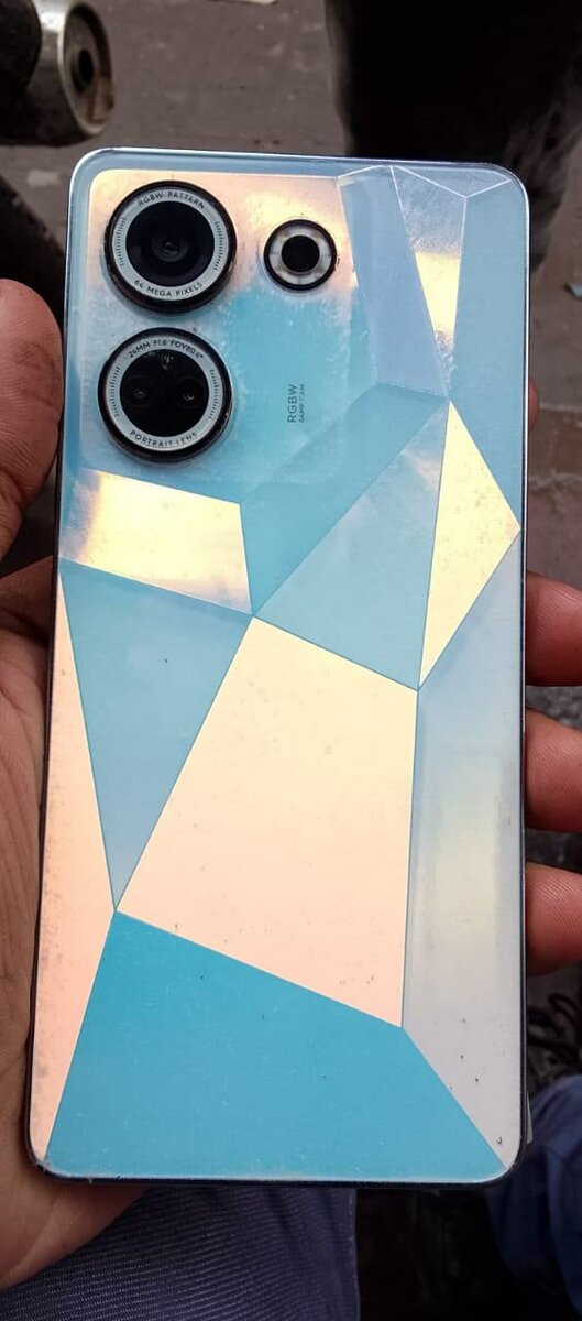 Tecno camen 20