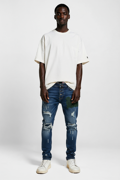 Jeans déchirés tendance