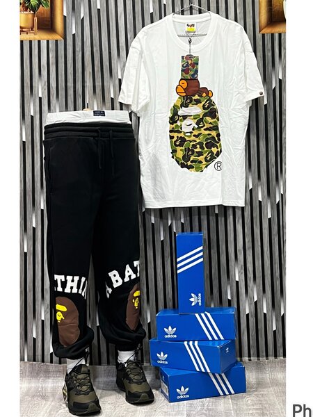 Ensemble BAPE et sneakers Adidas