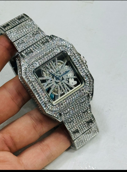 Trendy wrist watch