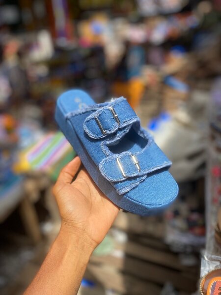 Sandale à talons