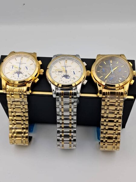 Montres élégantes en acier