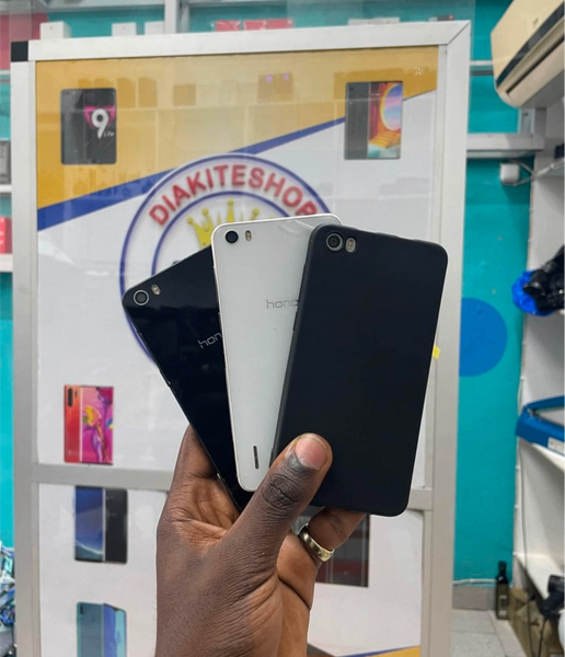 Huawei honor 6 mini