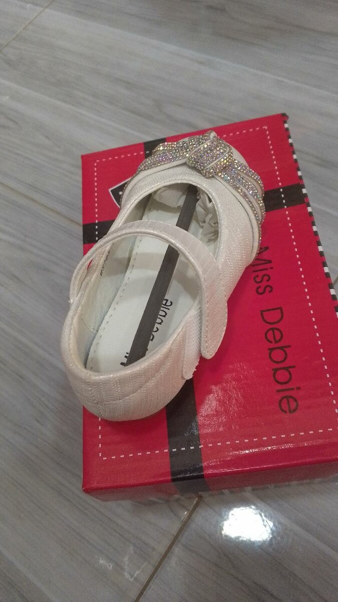 Girls shoe