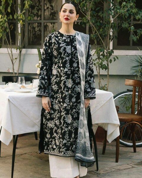 3 Pcs Woman's Unstitched Suit