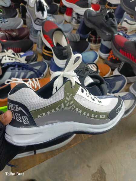 JOGING BOOTS