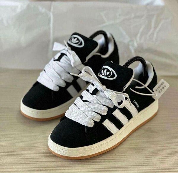 Adidas campus