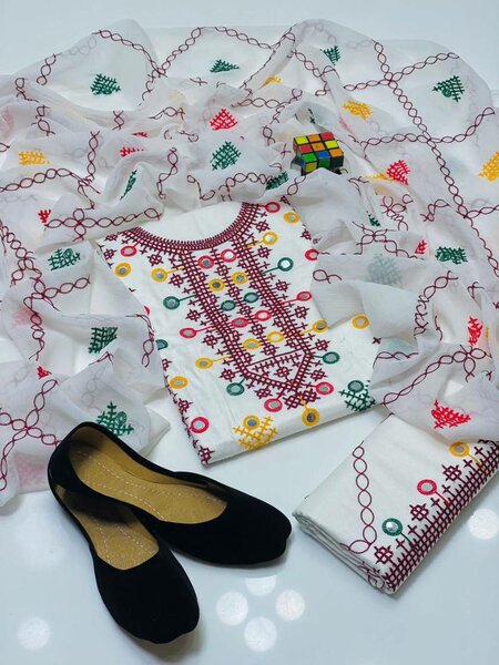 Ladies suit