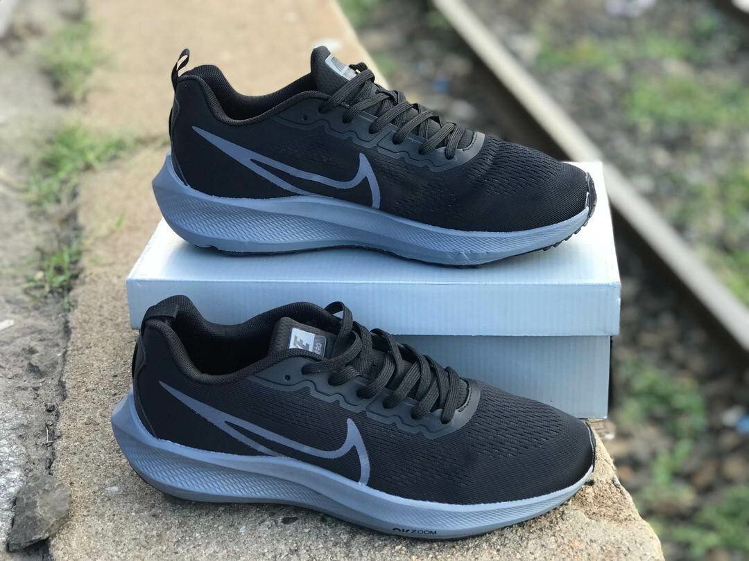 Running shoe
