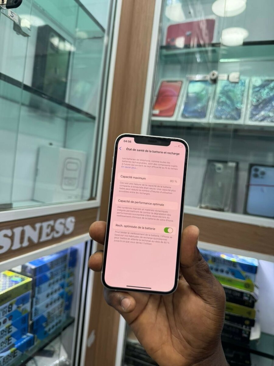 iPhone 12  128GB