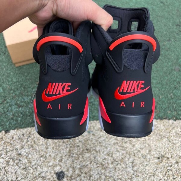 Baskets Nike Air rétro noires