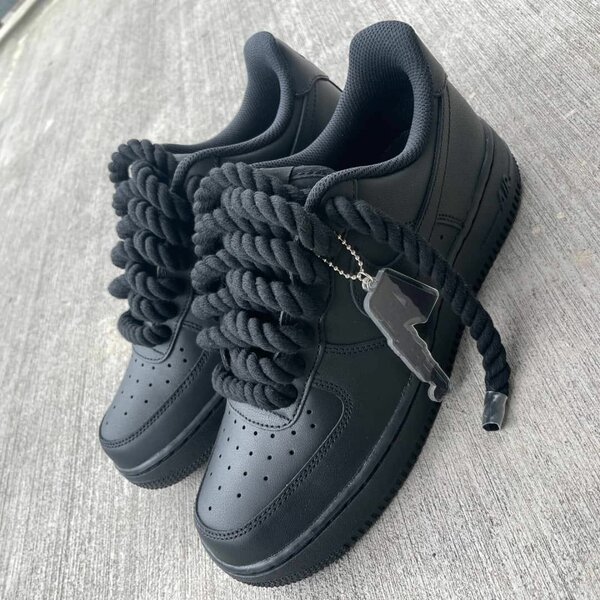 Sneakers noirs tendance
