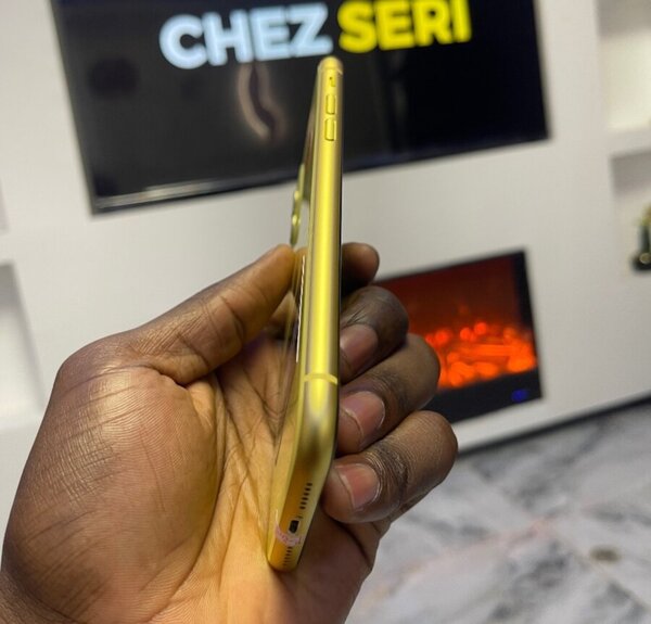 iPhone 11 simple