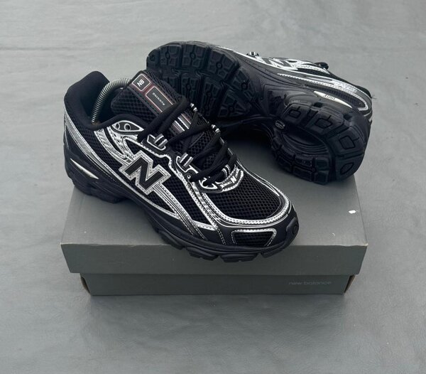 Chaussures de sport modernes