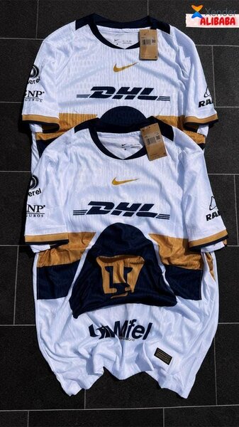 Maillots de football authentiques