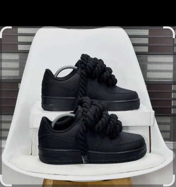 Sneakers avec lacets épais