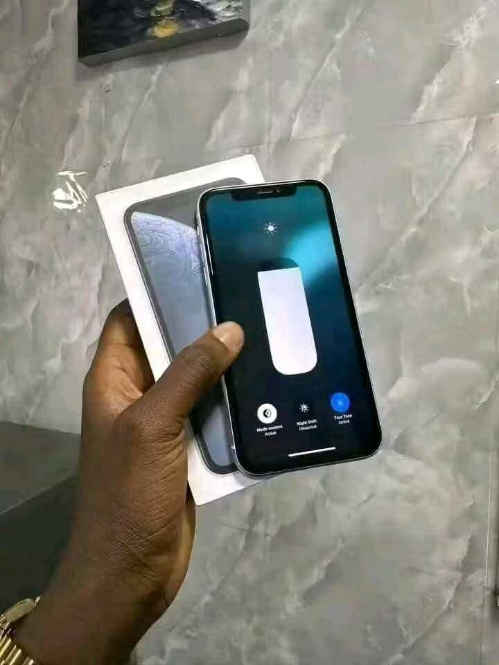 iPhone XR Blanc 64GB Neuf