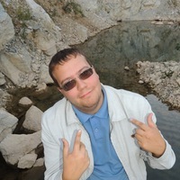 Владимир Ларионов