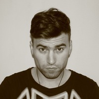 Денис Мельников