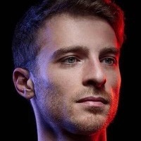 Евгений Карионов