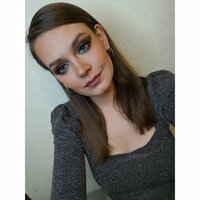 Яна Кулешова