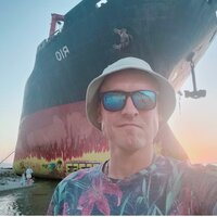 Евгений Гусев