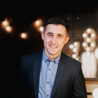 Андрей Кирсанов