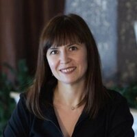 Елена Праздникова
