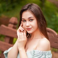 Полина Нахтигал