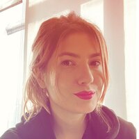 Лиза Звонова