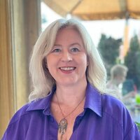 Елена Михайлова