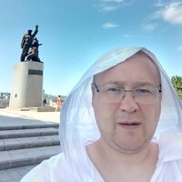 Иван Опарин