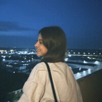 Лена Агапий