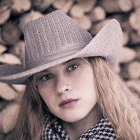 Анна Караванова