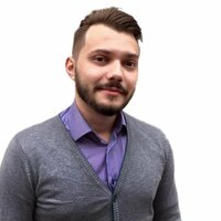 Максим Жаров