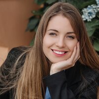 Яна Купцова