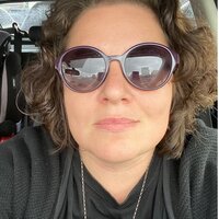 Диля Хуснет