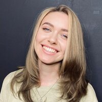 Алёна Антропова